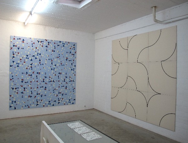 panhuysen, Liggend in het gras,1995 en Variabele Compositie,1977